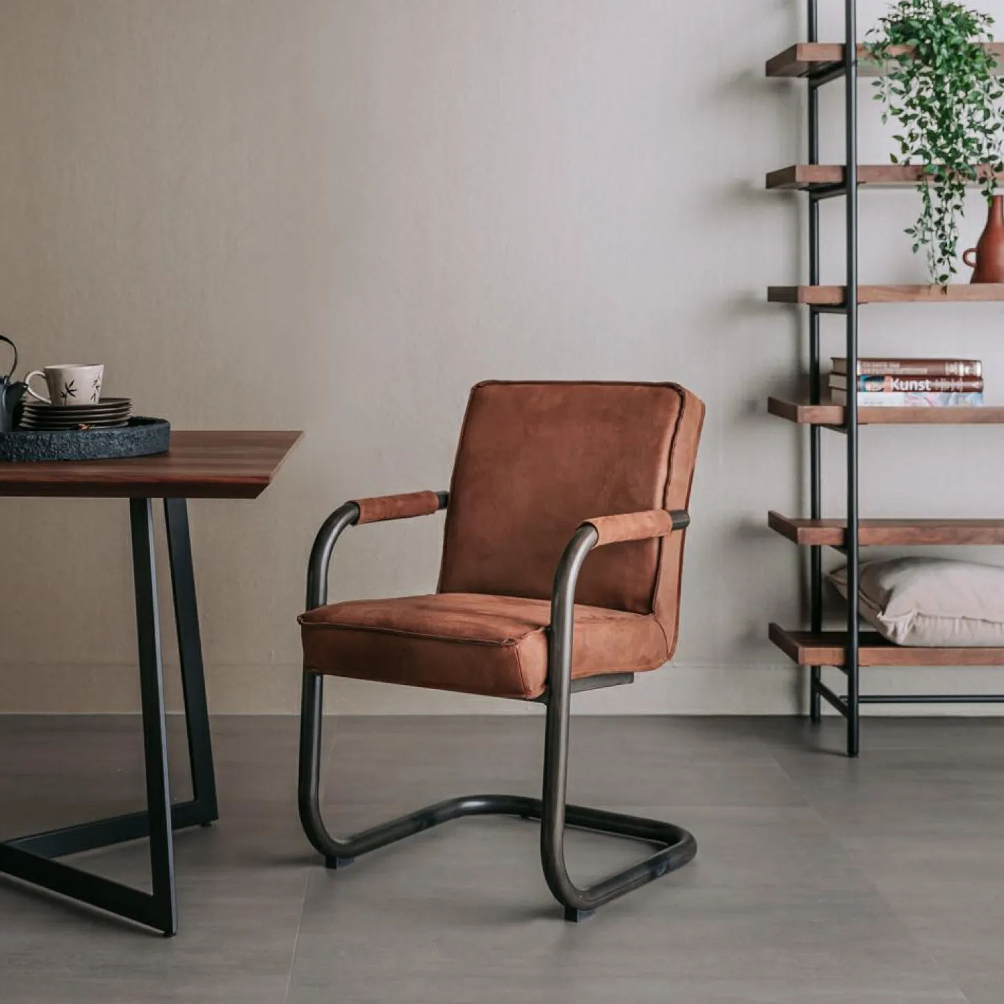 Eetkamerstoelstoel Volano met armleuning - Cognac - Loft24.nl