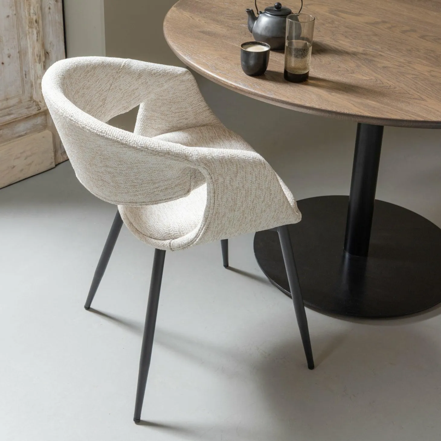 Eetkamerstoel Yossi Zwart onderstel - Naturel - Loft24.nl