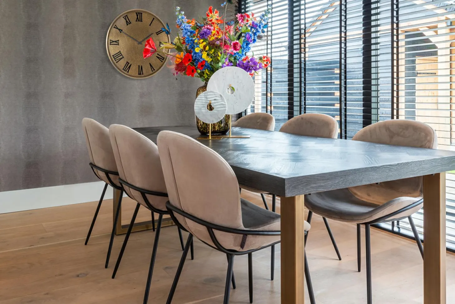 Eettafel Blackbone Eiken 220 x 100 cm met gouden u-poot - Zwart - Loft24.nl