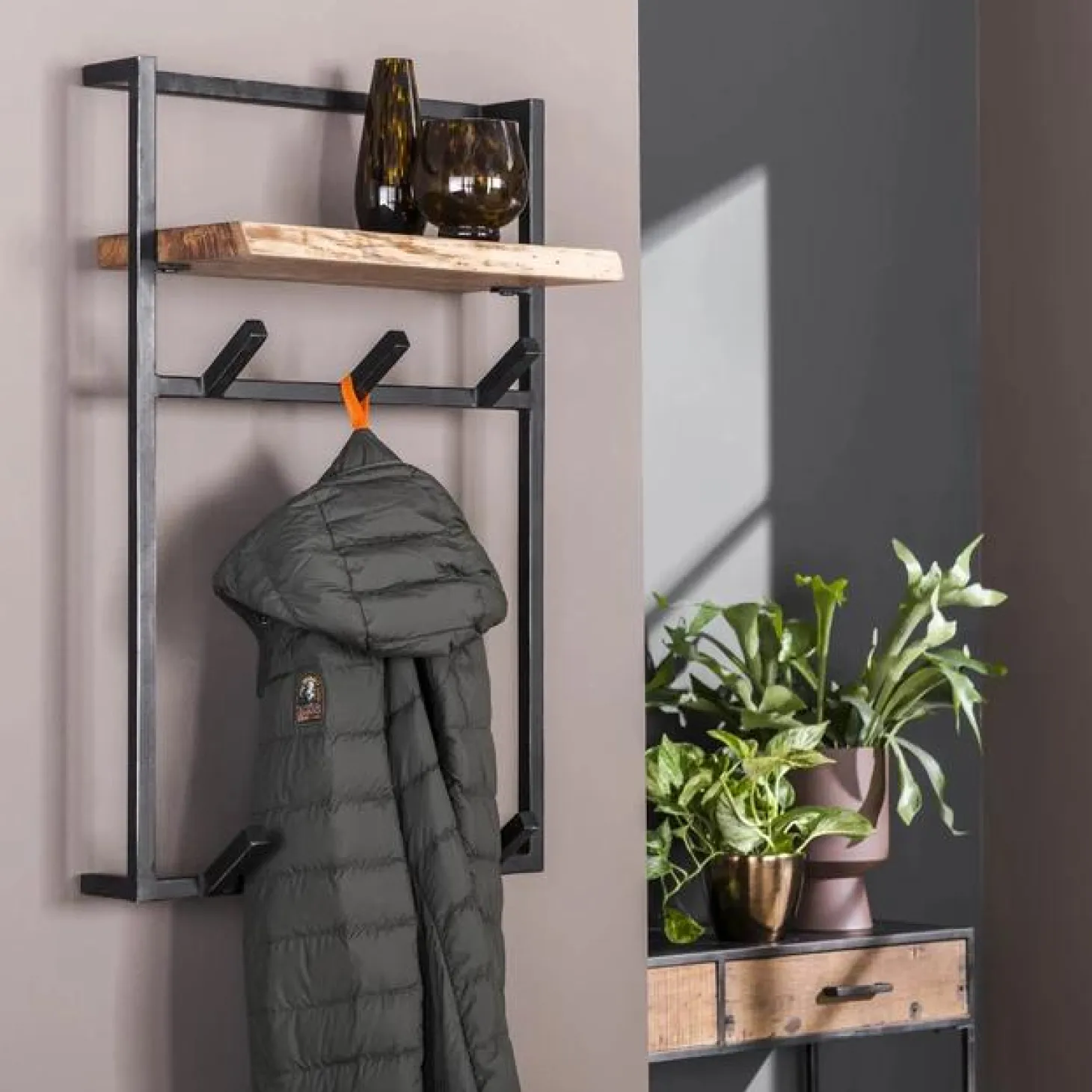 Kapstok Air Solid met 6 haken en Plank - Loft24.nl