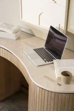 Organisch Bureau Kira Mangohout en Travertin - Naturel - Loft24.nl