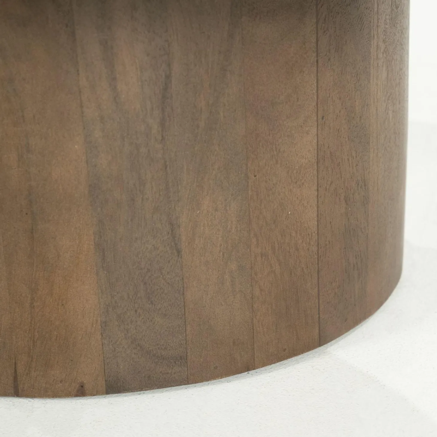Organische Salontafel Bradley Marmer en mangohout 120 x 75cm - Loft24.nl