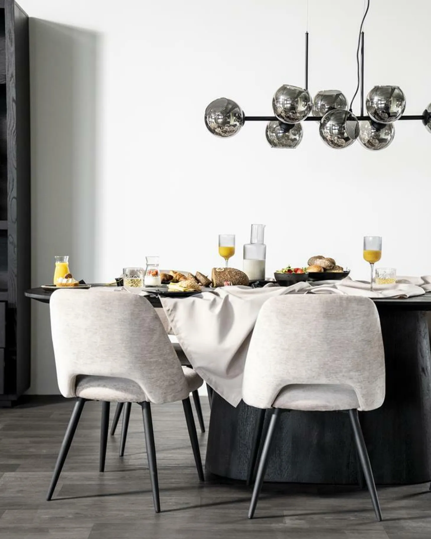 Ovale Eettafel Aron Mangohout Bruin - 200cm - Loft24.nl