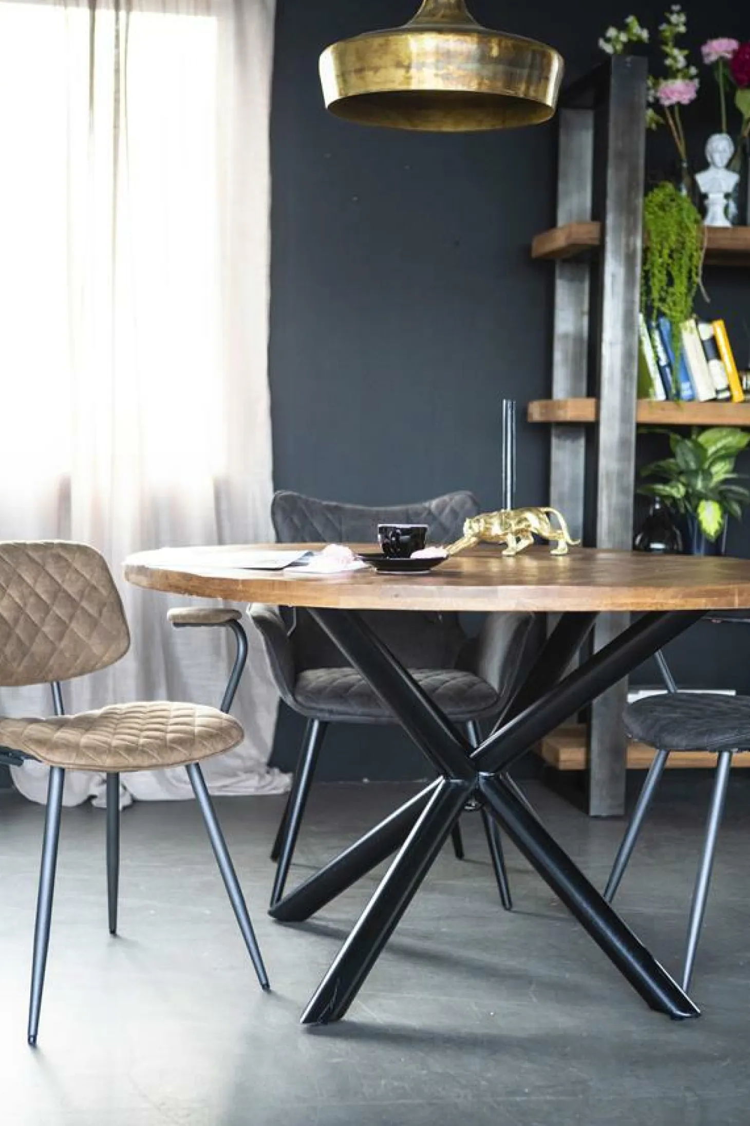 Ronde Eettafel Oscar mangohout met kruispoot Naturel 150cm - Loft24.nl