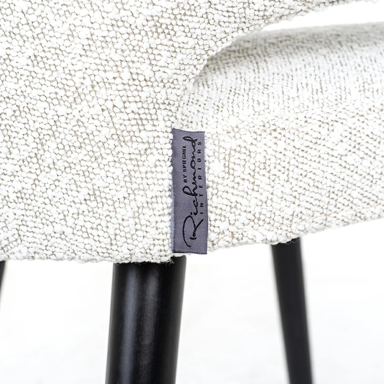 Stoel Indigo white bouclé (Copenhagen 900 Bouclé White) - Loft24.nl