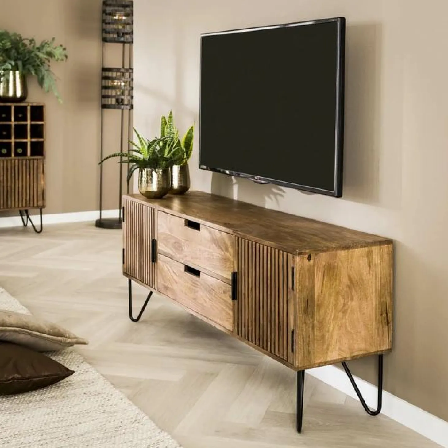 TV-meubel Tweak Mangohout 135cm - Loft24.nl